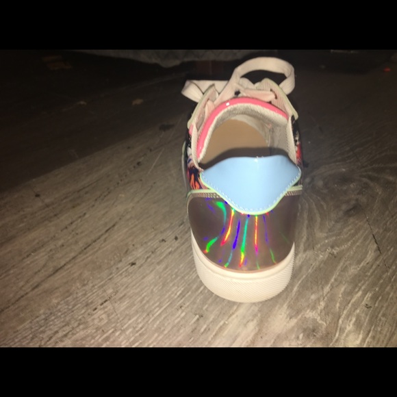 Loui Vuitton Red Bottoms - Picture 5 of 6